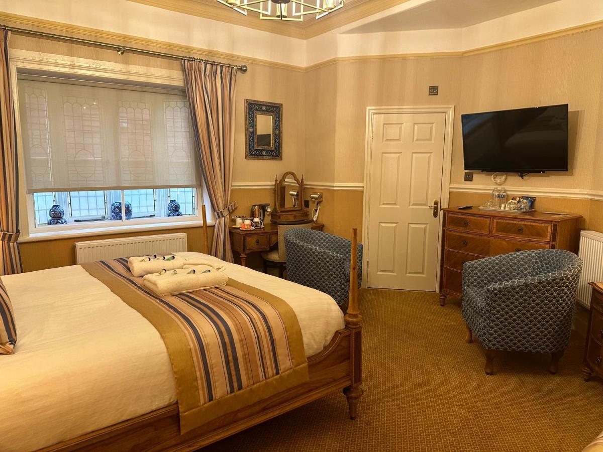 Chester House Guest House Экстерьер фото A bedroom at the hotel