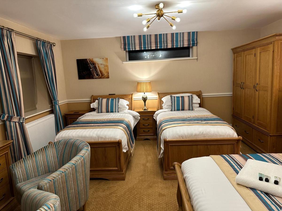 Chester House Guest House Экстерьер фото The Old Post Office, Bilsborrow