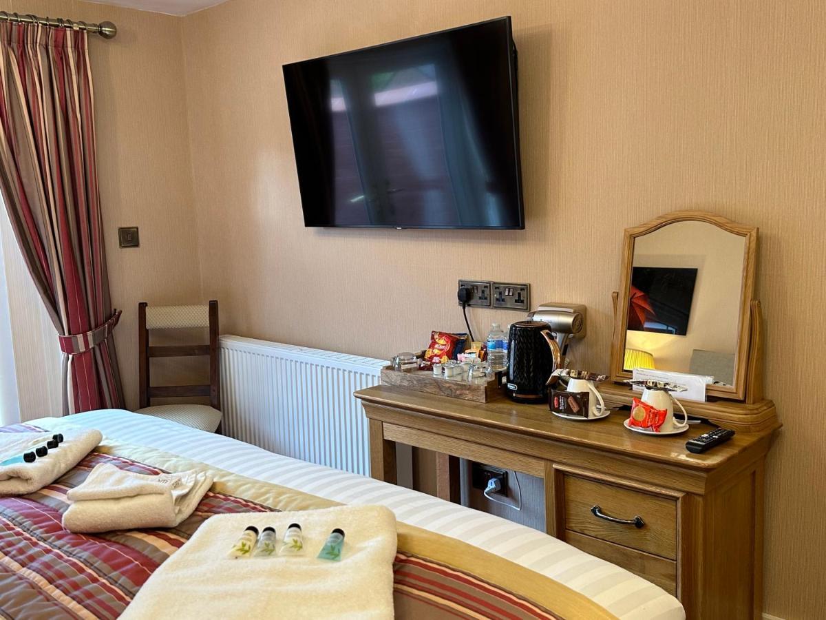 Chester House Guest House Экстерьер фото A room at the hotel