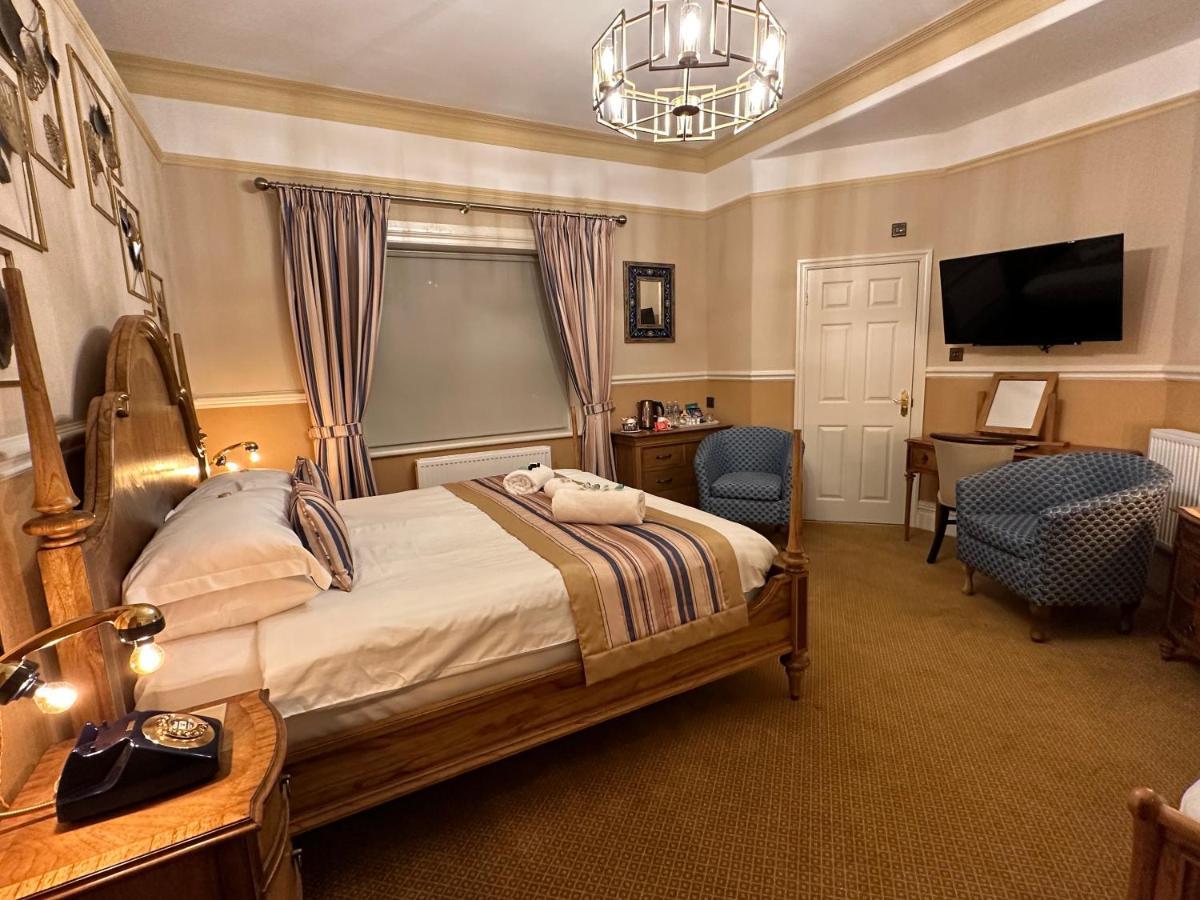 Chester House Guest House Экстерьер фото A room at the hotel
