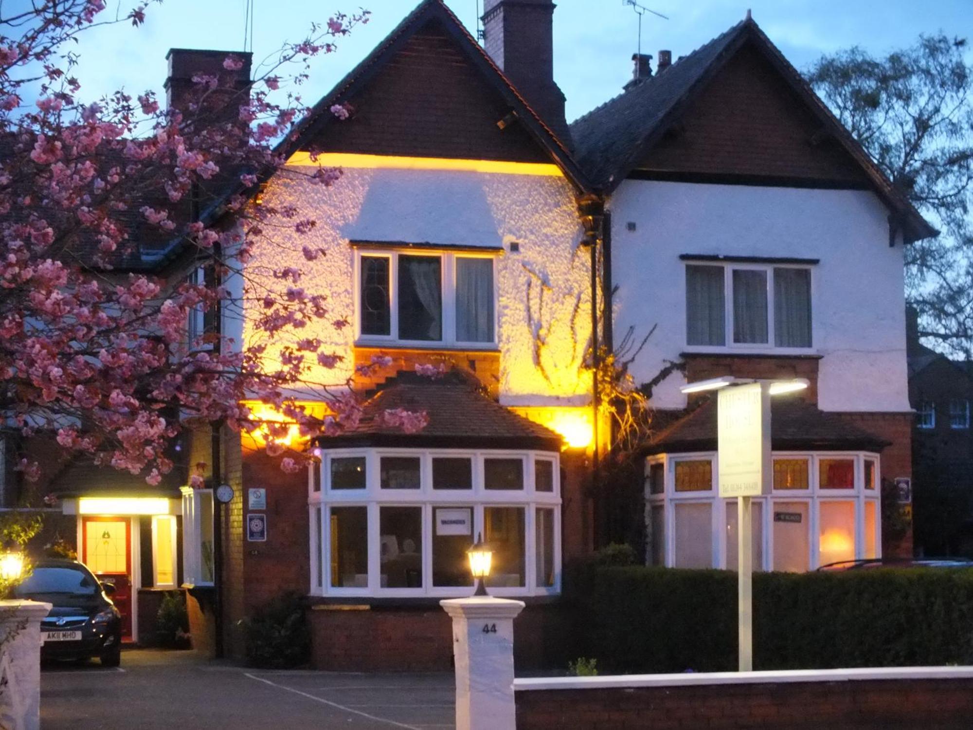 Chester House Guest House Экстерьер фото The former station building, now a private house