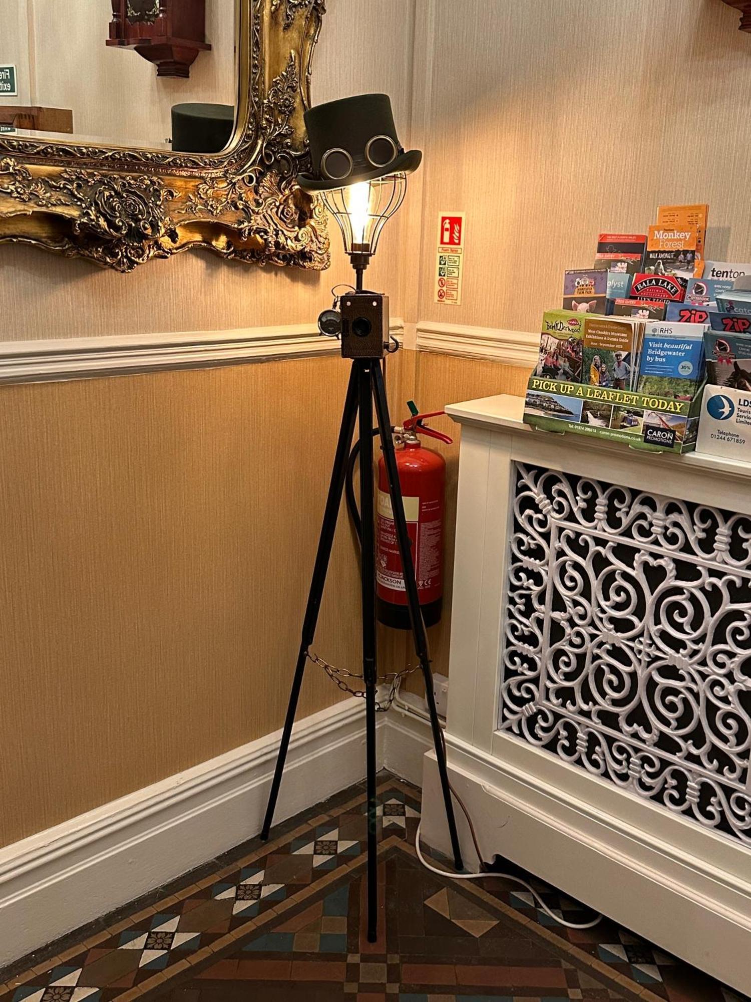 Chester House Guest House Экстерьер фото A tripod with a camera