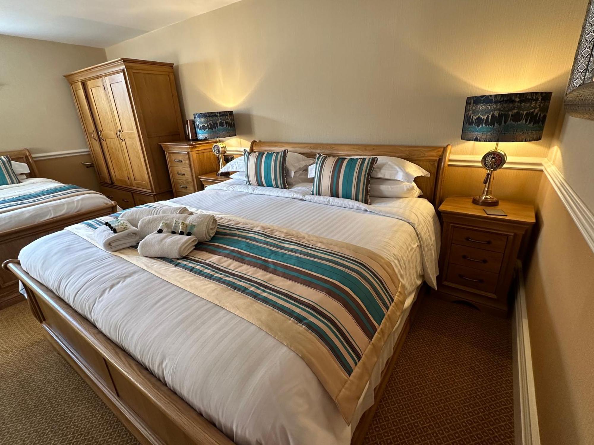 Chester House Guest House Экстерьер фото A room at the hotel